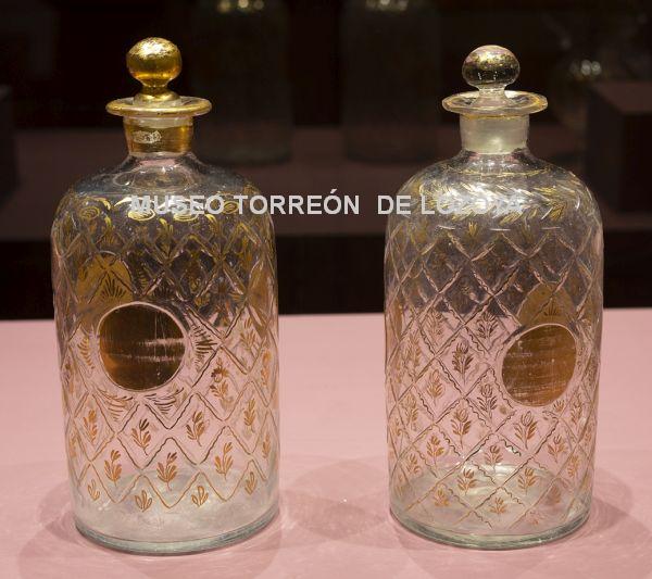 Pareja de botellas (reproducción uso personal o editorial)